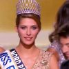 Camille Cerf (Miss Nord-Pas-de-Calais) est sacrée Miss France 2015, lors de la cérémonie de Miss France 2015 sur TF1, le samedi 6 décembre 2014.