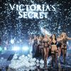 Alessandra Ambrosio participe au défilé Victoria's Secret 2014 à Londres, le 2 décembre 2014.