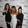 Kim Kardashian, Kourtney Kardashian et Khloé Kardashian à Las Vegas, le 25 octobre 2013.
