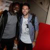 Omar Sy et Salvatore Sirigu lors du lancement du jeu FIFA 2014 à la Gaité Lyrique à Paris, le 23 septembre 2013