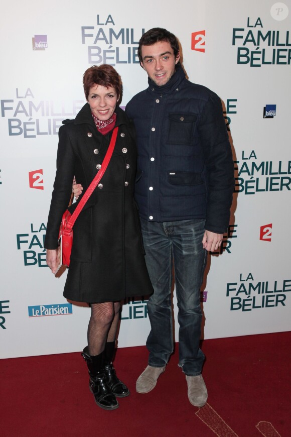 Elisabeth Bourgine et son fils lors de l'avant première du film La Famille Bélier au cinéma le Grand Rex à Paris le 9 décembre 2014.