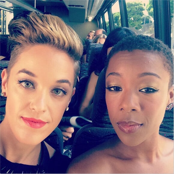 Lauren Morelli et Samira Wiley, respectivement scénariste et actrice d'Orange Is The New Black, sont en couple. Photo Instagram, août 2014, à l'occasion des Emmy Awards.