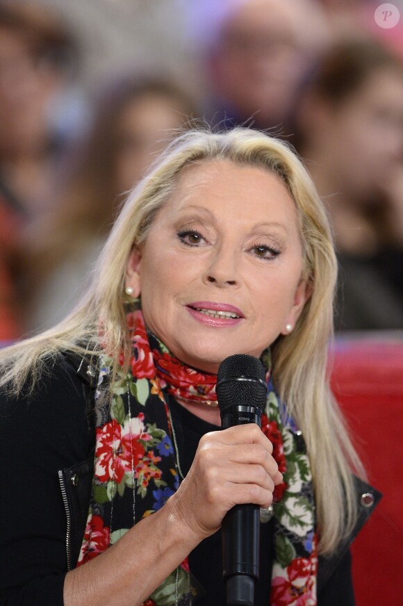 Véronique Sanson - Enregistrement de l'émission "Vivement Dimanche" à Paris le 16 décembre 2014. L'émission sera diffusée le 04 Janvier 2015.16/12/2014 - Paris