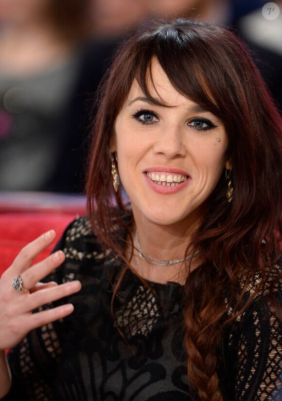 La chanteuse Zaz (Isabelle Geffroy) - Enregistrement de l'émission "Vivement Dimanche" à Paris le 16 décembre 2014. L'émission sera diffusée le 04 Janvier 2015.16/12/2014 - Paris