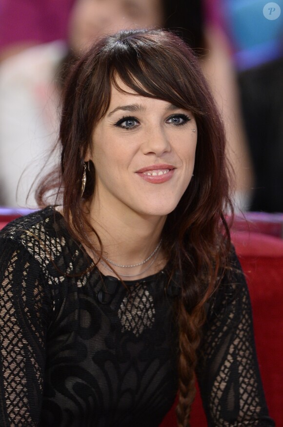 La chanteuse Zaz (Isabelle Geffroy) - Enregistrement de l'émission "Vivement Dimanche" à Paris le 16 décembre 2014. L'émission sera diffusée le 04 Janvier 2015.16/12/2014 - Paris
