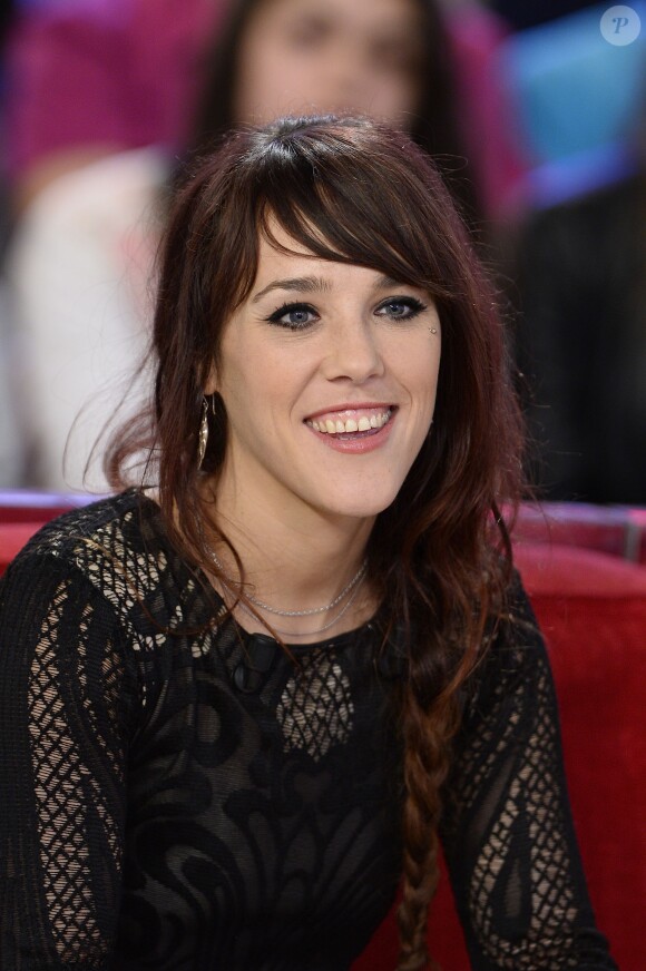 La chanteuse Zaz (Isabelle Geffroy) - Enregistrement de l'émission "Vivement Dimanche" à Paris le 16 décembre 2014. L'émission sera diffusée le 04 Janvier 2015.16/12/2014 - Paris