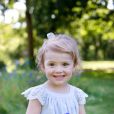 La princesse Estelle de Suède, 2 ans, photographiée par Kate Gabor. Photo officielle dévoilée en décembre 2014.
