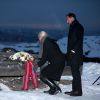Le prince Haakon et la princesse Mette-Marit de Norvège ont commémoré les 10 ans du tsunami mortifère de 2004 sur la côte de Bygdoy à Oslo, le 26 décembre 2014.