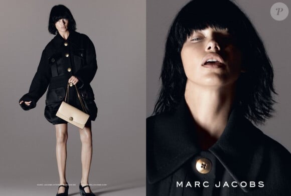 Adriana Lima pour la campagne printemps/été 2015 Marc Jacobs