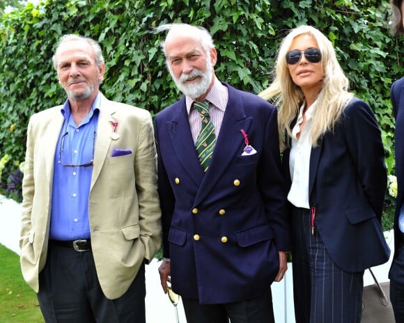 Mark Shand, frère de la duchesse Camilla Parker Bowles, à Goodwood avec le prince et la princesse Michael de Kent en juillet 2012