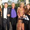 Mark Shand, frère de la duchesse Camilla Parker Bowles, avec sa soeur Annabel Elliot et sa fille Ayesha Shand (à droite) en juin 2010 lors d'une dîner caritatif