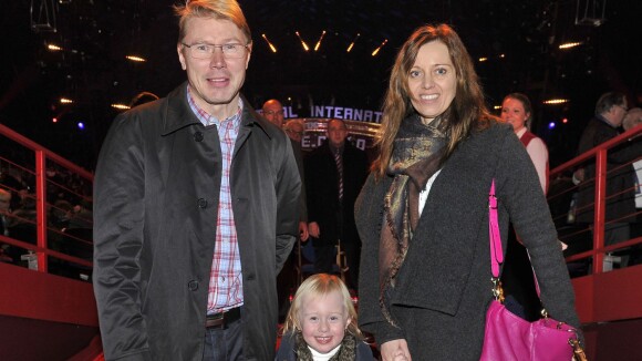 Mika Häkkinen : Avec sa belle Marketa et leur fille pour une sortie au cirque
