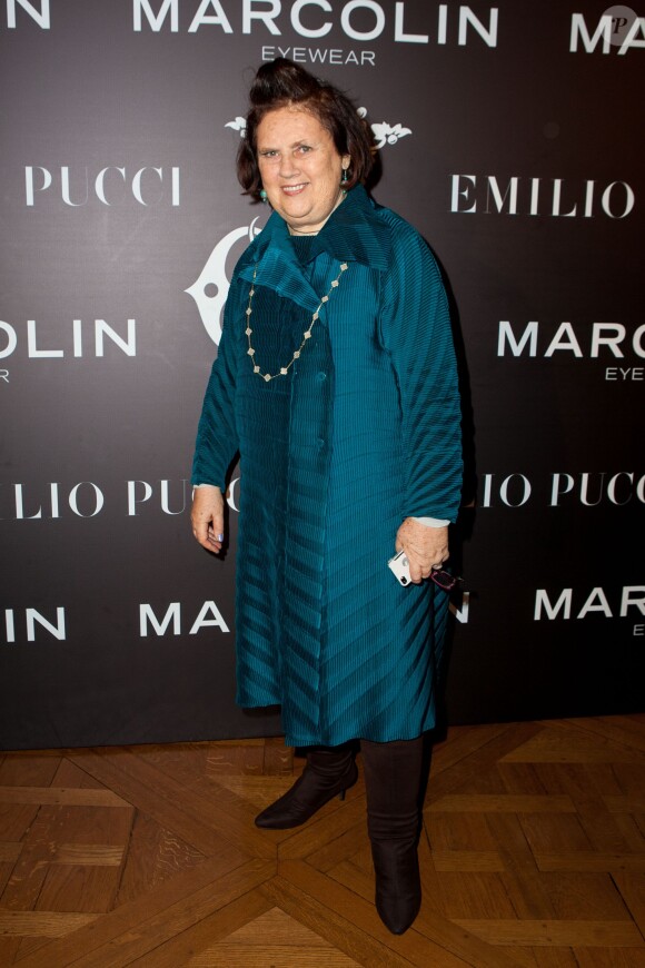Suzy Menkes assiste au dîner de présentation d'Emilio Pucci Eyewear par Marcolin à l'ambassade d'Italie. Paris, le 26 janvier 2015.