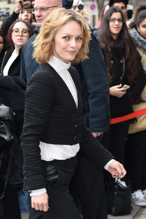 Vanessa Paradis - Arrivées au 2ème défilé de mode "Chanel", collection Haute Couture printemps-été 2015/2016, au Grand Palais à Paris. Le 27 janvier 2015