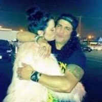 Slash divorcé : Le rockeur renoue avec son ex, ils se tatouent leur amour...