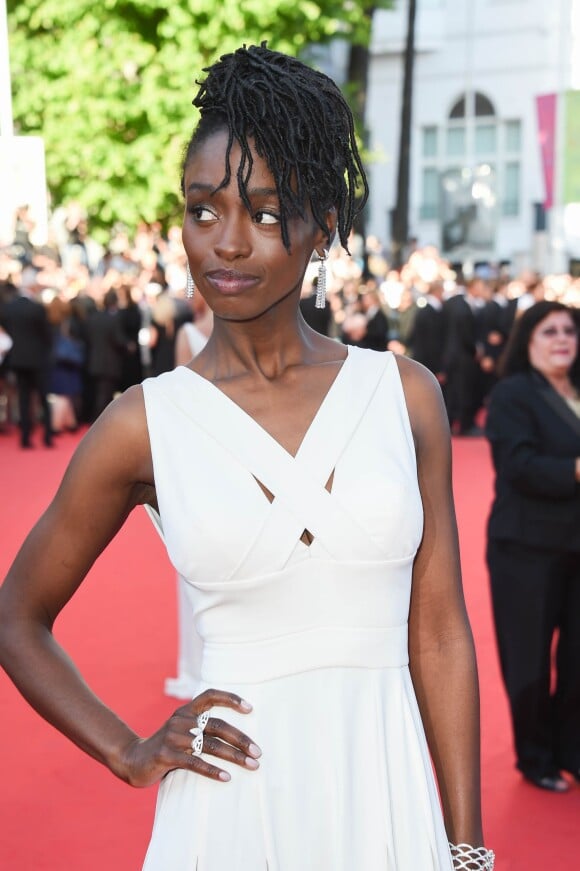 Aïssa Maiga - Montée des marches du film "Mr. Turner" lors du 67e Festival du film de Cannes le 15 mai 2014.