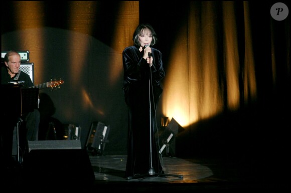 Juliette Greco en concert à Milan le 5 décembre 2005  