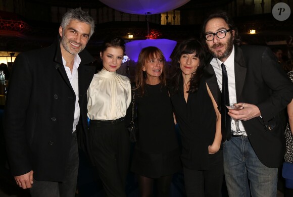 François Vincentelli, sa compagne Alice Dufour, Axele Laffont, Romane Bohringer et son compagnon Philippe Rebbot - Cocktail lors de la présentation de la nouvelle étoile de la galaxie "Angel" de Thierry Mugler avec sa nouvelle égérie Georgia May Jagger à la Coupole du Printemps Haussmann à Paris, le 30 janvier 2015.