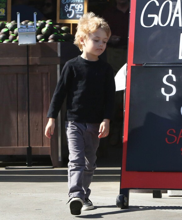 Exclusif - Robin Thicke va faire des courses avec son fils Julian (4 ans et demi) au Bristol Farms à West Hollywood, le 1er février 2015.