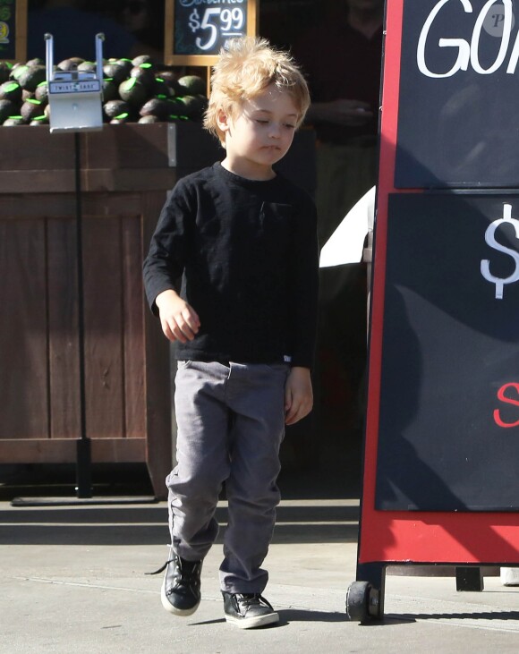 Exclusif - Robin Thicke va faire des courses avec son fils Julian à West Hollywood, le 1er février 2015. 