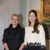 La princesse Madeleine de Suède, enceinte de cinq mois de son deuxième enfant, et son mari Christopher O'Neill étaient reçus le 2 février 2015 à déjeuner au château de Gävle.