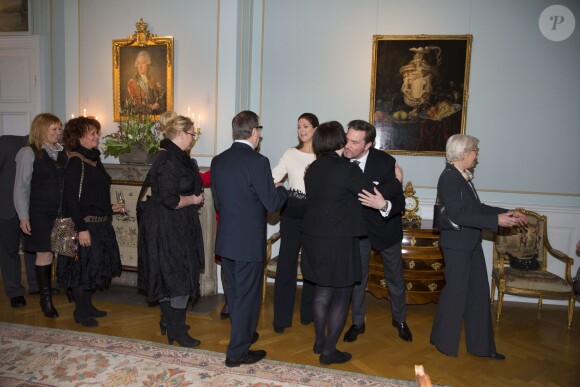 La princesse Madeleine de Suède, enceinte de cinq mois de son deuxième enfant, et son mari Christopher O'Neill étaient reçus le 2 février 2015 à déjeuner au château de Gävle.