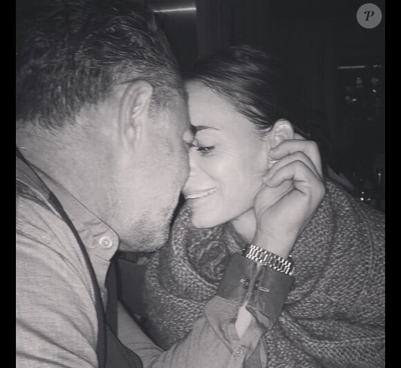 Gabrielle Anwar a ajouté une photo d'elle avec son futur mari sur son compte Instagram le 7 décembre 2014