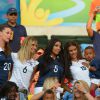Fiona Cabaye, la compagne de Loïc Rémy girlfriend, Mazda Magui, Ludivine Sagna, Sandra Evra, lors du match entre la France et l'Equateur au Maracana de Rio de Janeiro, le 25 juin 2014