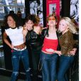  Mel B, Victoria Beckham, Mel C et Emma Bunton pour le lancement du livre Forever Spice &agrave; Londres le 4 novembre 1999 