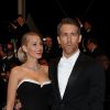 Blake Lively et son mari Ryan Reynolds lors de la Montée des marches du film "Captives" lors du 67 ème Festival du film de Cannes le 16 mai 2014. 