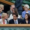 Michelle Dockery et son chéri John Dineen devant Pippa et James Middleton dans les gradins de Wimbledon en juin 2014. Selon les médias britanniques, en février 2015, la star de Downton Abbey et son amoureux se sont fiancés.