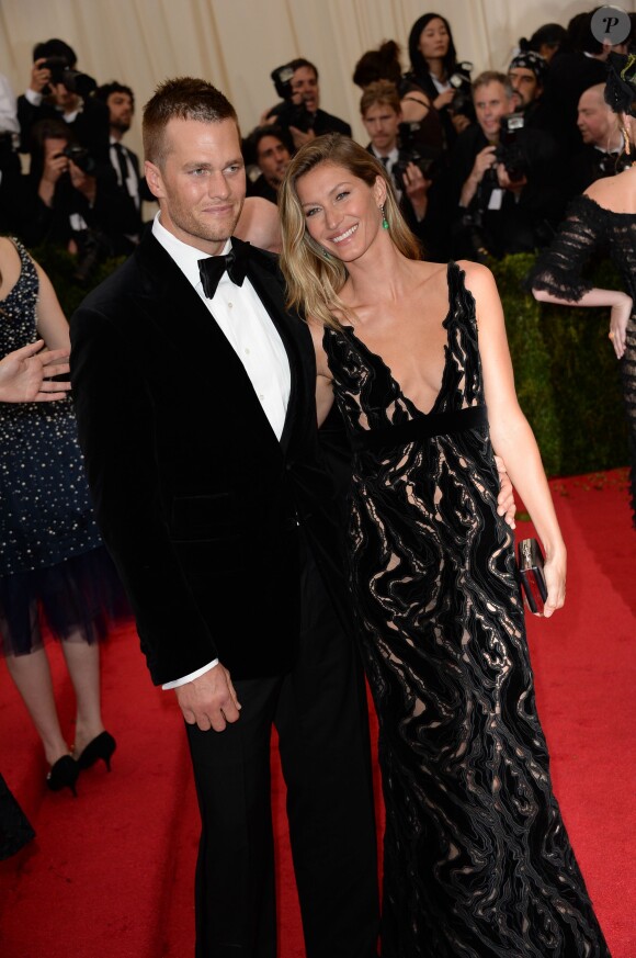 Tom Brady et sa belle Gisele Bündchen au Met Ball 2014 le 5 mai 2014 à New York