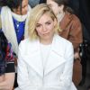 Sienna Miller assiste au défilé Calvin Klein automne-hiver 2015-2016, aux Spring Studios. New York, le 19 février 2015.