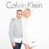 Francisco Costa et Sienna Miller dans les coulisses du défilé Calvin Klein automne-hiver 2015-2016 aux Spring Studios. New York, le 19 février 2015.