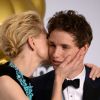 Eddie Redmayne et Cate Blanchett - Press Room lors de la 87e cérémonie des Oscars à Hollywood, le 22 février 2015.