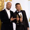 Le rappeur Common et John Legend - Press Room lors de la 87e cérémonie des Oscars à Hollywood, le 22 février 2015.