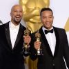 Le rappeur Common et John Legend - Press Room lors de la 87e cérémonie des Oscars à Hollywood, le 22 février 2015.