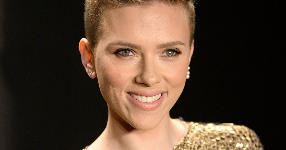 Scarlett Johansson chante ''Candy'' L'actrice crée son girls band(02)