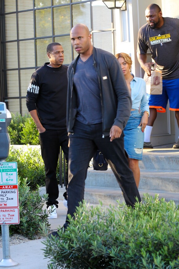 Beyoncé Knowles et Jay-Z sortent après avoir déjeuné ensemble au Gracias Madre à West Hollywood, le 24 février 2015