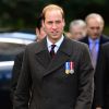 Le prince William s'est recueilli au cimetière militaire du Commonwealth Hodogaya, à Yokohama, le 27 février 2015, au deuxième jour de sa visite officielle au Japon