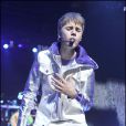  Justin Bieber en concert avec My World Tour le 4 mars 2011 en Angleterre 
  