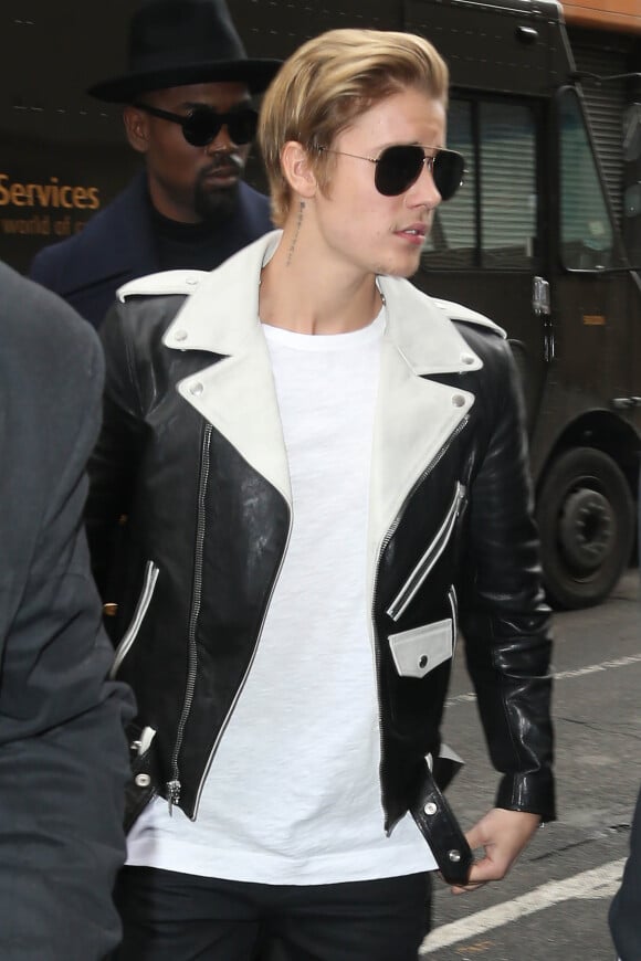 Justin Bieber au lancement de la "Adidas Yeezy 750 Boost", issue de la collaboration entre Kanye West et Adidas, lors de la fashion week à New York, le 12 février 2015.