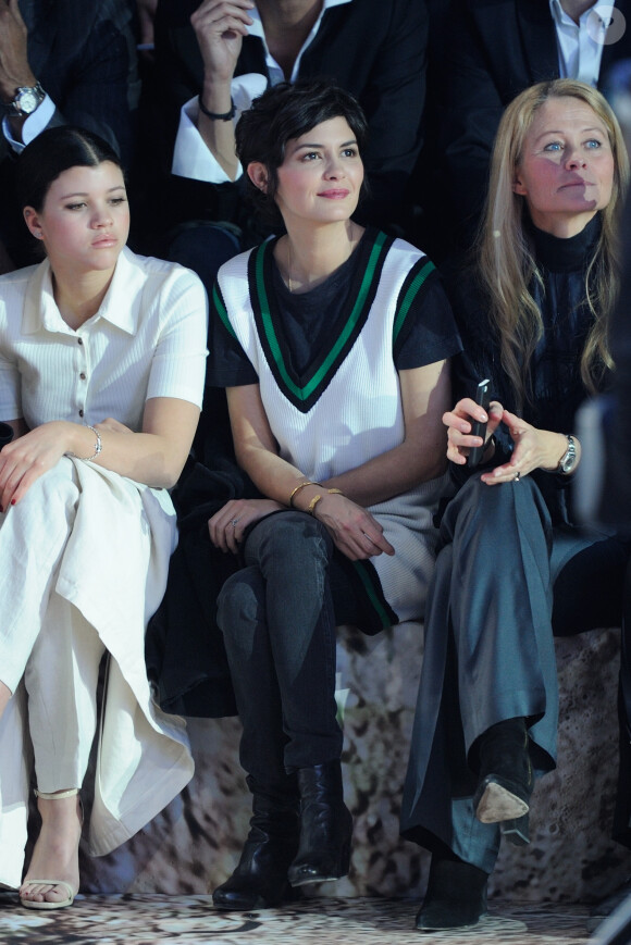 Sofia Richie et Audrey Tautou assistent au défilé H&M Studio automne-hiver 2015-2016 au Grand Palais. Paris, le 4 mars 2015.