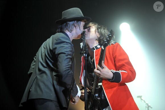 Pete Doherty et Carl Barât des The Libertines à Londres, le 26 septembre 2014.