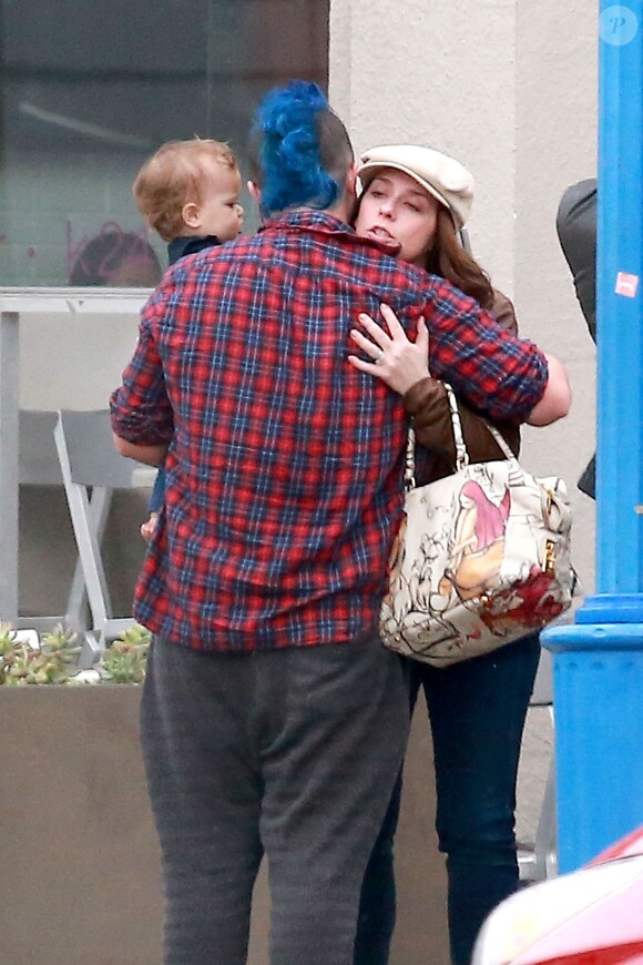 No Web No Apps Until January 29, 2015 - Exclusive - Pregnant mom Jennifer Love Hewitt has some laughs after grabbing lunch with her husband, Brian Hallisay, their daughter Autumn and some friends in West Hollywood, Los Angeles, CA, USA on January 13, 2015. It was recently reported that Jennifer is pregnant with her second child with Brian and Jennifer shared with Us Weekly that she feels very lucky because Some women have really rough pregnancies. I've not had one. It's been really nice and we have been enjoying it so we feel really lucky. Photo by GSI/ABACAPRESS.COM14/01/2015 - Los Angeles