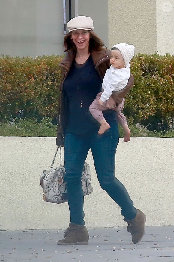 No Web No Apps Until January 29, 2015 - Exclusive - Pregnant mom Jennifer Love Hewitt has some laughs after grabbing lunch with her husband, Brian Hallisay, their daughter Autumn and some friends in West Hollywood, Los Angeles, CA, USA on January 13, 2015. It was recently reported that Jennifer is pregnant with her second child with Brian and Jennifer shared with Us Weekly that she feels very lucky because Some women have really rough pregnancies. I've not had one. It's been really nice and we have been enjoying it so we feel really lucky. Photo by GSI/ABACAPRESS.COM14/01/2015 - Los Angeles