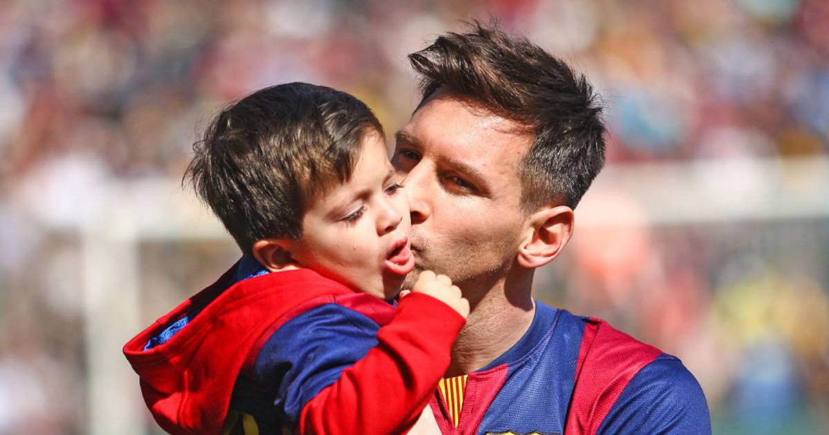 Lionel Messi : Câlins avec Thiago devant sa belle Antonella avant un