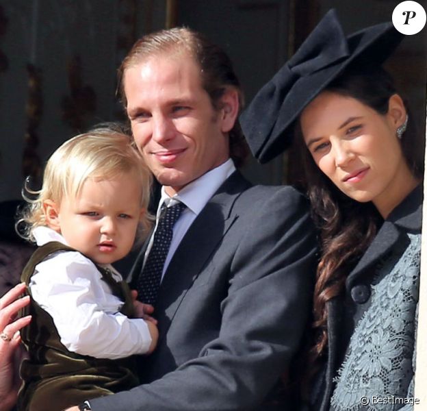 La princesse Caroline de Hanovre, la princesse Stéphanie de Monaco, Andrea Casiraghi, son fils Sacha Casiraghi et Tatiana Santo Domingo, enceinte de leur second enfant, le 19 novembre 2014 au palais princier pour la Fête nationale monégasque