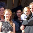 La princesse Caroline de Hanovre, la princesse Alexandra de Hanovre, Sacha Casiraghi, son père Andrea Casiraghi et sa mère Tatiana Santo Domingo, enceinte, le 19 novembre 2014 au palais princier pour la Fête nationale monégasque