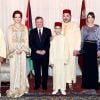Le prince Moulay Rachid du Maroc, la princesse Lalla Salma, le roi Abdullah II de Jordanie, le prince Moulay El Hassan, le roi Mohammed VI du Maroc, la reine Rania de Jordanie et la princesse Lalla Meryem posant avant le dîner officiel donné au palais royal à Casablanca le 11 mars 2015 en l'honneur de la visite officielle du couple royal jordanien.